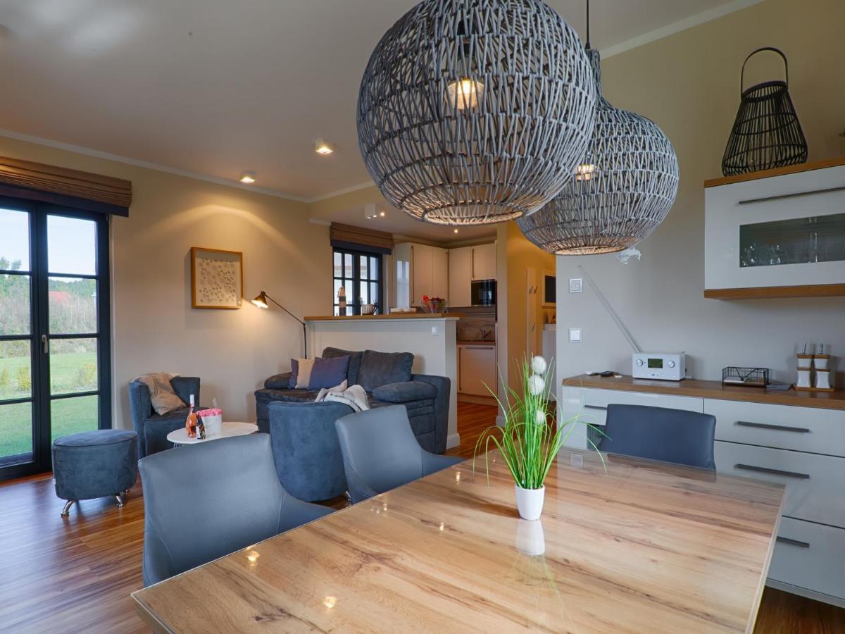 Premium Reetdachvilla mit 3 Schlafzimmern, Sauna und Kamin F05 Dranske Exterior foto